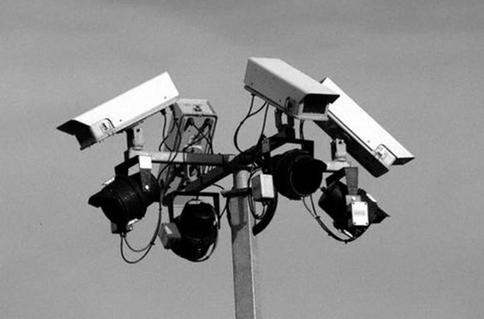 qui a inventé la camera de surveillance